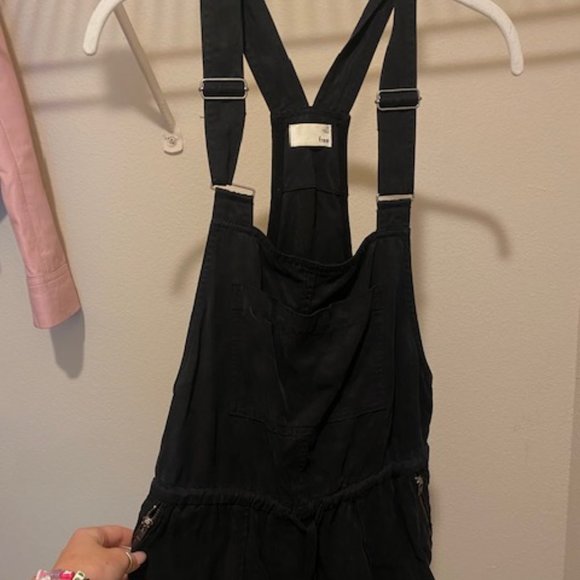 Aritzia Wilfred Free Overalls / Romper /Playsuit Cargo Style - Picture 1 of 4